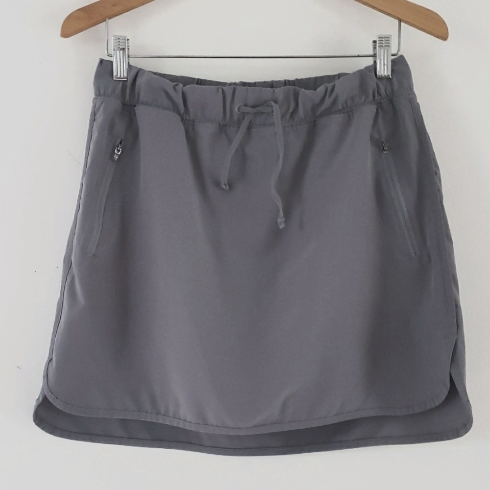Zero Xposur Ladies Gray Athletic skorts, Size M